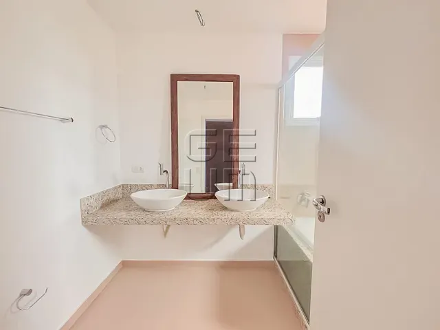 Apartamento com 235m² 3 quartos e 3 banheiros, à venda, no bairro Andrade em Londrina