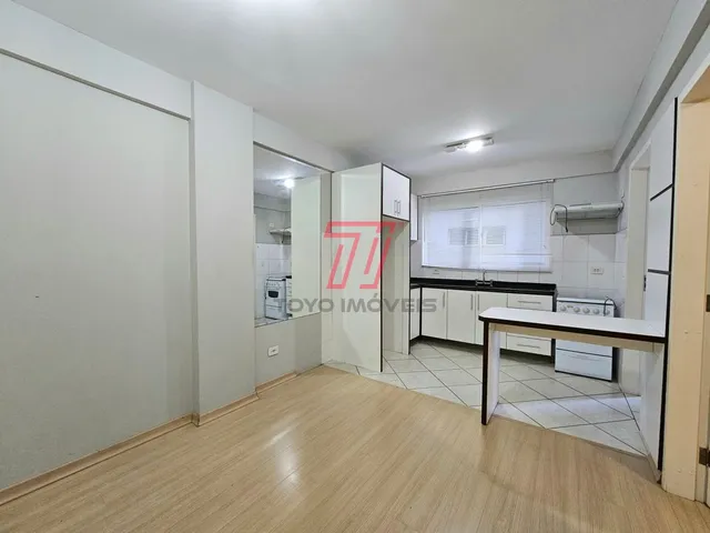 Apartamento 1 quarto e 1 banheiro, à venda, no bairro Portão em Curitiba