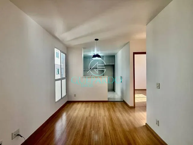 Apartamento com 55m² 2 quartos e 1 banheiro, para alugar, no bairro Gleba Esperança em Londrina