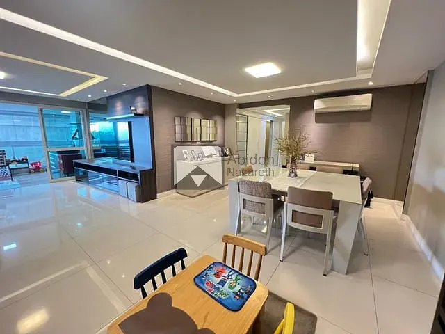 Apartamento com 230m² 4 quartos e 1 banheiro, à venda, no bairro Icaraí em Niterói