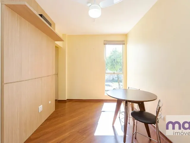 Apartamento com 71m² 2 quartos e 1 banheiro, para alugar, no bairro Água Verde em Curitiba