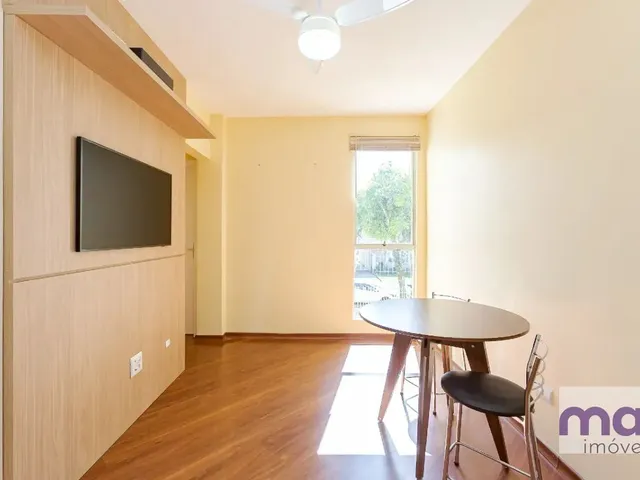 Apartamento com 71m² 2 quartos e 1 banheiro, para alugar, no bairro Água Verde em Curitiba