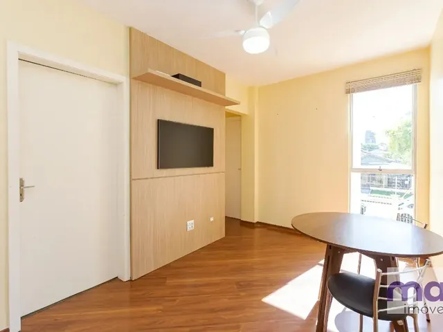Apartamento com 71m² 2 quartos e 1 banheiro, para alugar, no bairro Água Verde em Curitiba