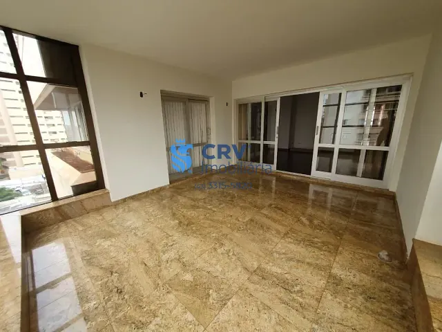 Apartamento com 454m² 4 quartos e 2 banheiros, à venda, no bairro Centro em Londrina