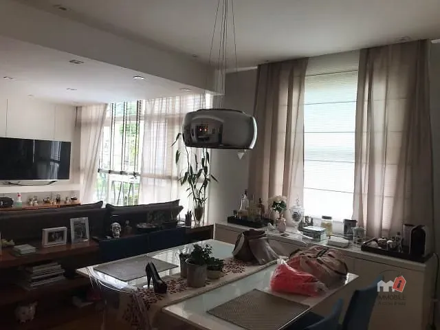 Apartamento à venda, no bairro Centro em Petrópolis