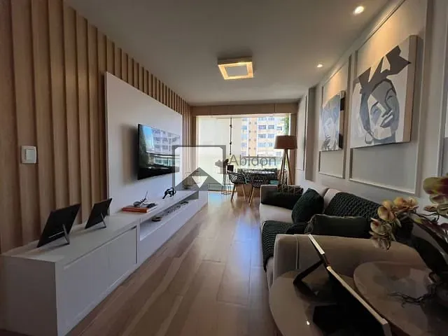 Apartamento com 120m² 2 quartos e 1 banheiro, à venda, no bairro Icaraí em Niterói