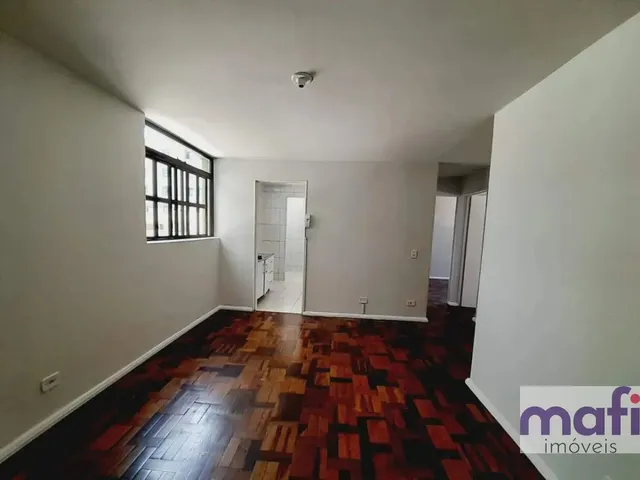 Apartamento com 71m² 3 quartos e 1 banheiro, para alugar, no bairro Mercês em Curitiba