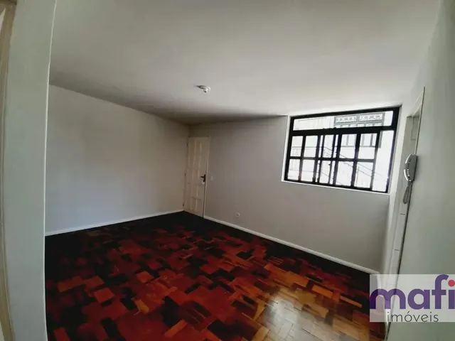 Apartamento com 71m² 3 quartos e 1 banheiro, para alugar, no bairro Mercês em Curitiba