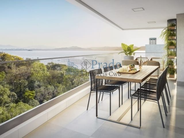 Apartamento 3 quartos e 5 banheiros, à venda, no bairro Cacupé em Florianópolis