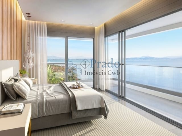 Apartamento 3 quartos e 5 banheiros, à venda, no bairro Cacupé em Florianópolis