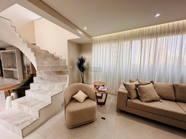 Apartamento com 470m² 3 quartos e 5 banheiros, à venda, no bairro Água Verde em Curitiba