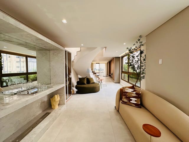 Apartamento com 470m² 3 quartos e 5 banheiros, à venda, no bairro Água Verde em Curitiba