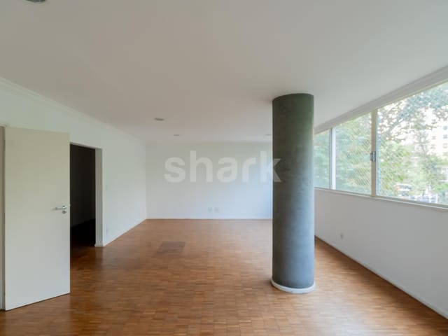 Apartamento com 220m² 3 quartos e 2 banheiros, à venda, no bairro Jardim Paulista em São Paulo