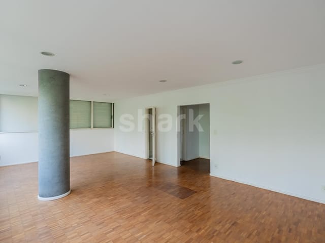 Apartamento com 220m² 3 quartos e 2 banheiros, à venda, no bairro Jardim Paulista em São Paulo