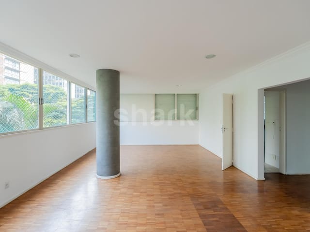 Apartamento com 220m² 3 quartos e 2 banheiros, à venda, no bairro Jardim Paulista em São Paulo