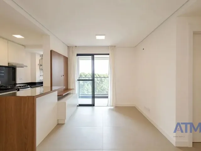 Apartamento 2 quartos e 2 banheiros, para alugar, no bairro Ecoville em Curitiba