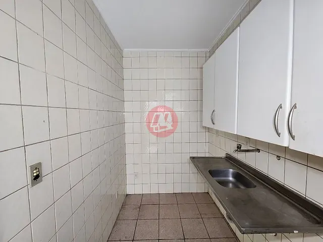 Apartamento com 75m² 2 quartos e 1 banheiro, à venda, no bairro Independência em Porto Alegre