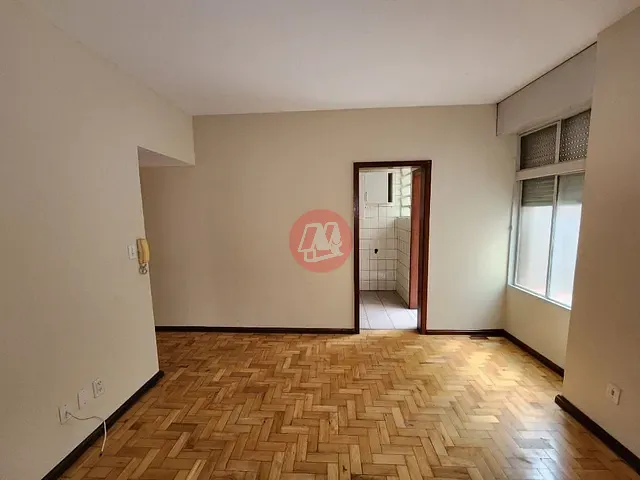Apartamento com 75m² 2 quartos e 1 banheiro, à venda, no bairro Independência em Porto Alegre