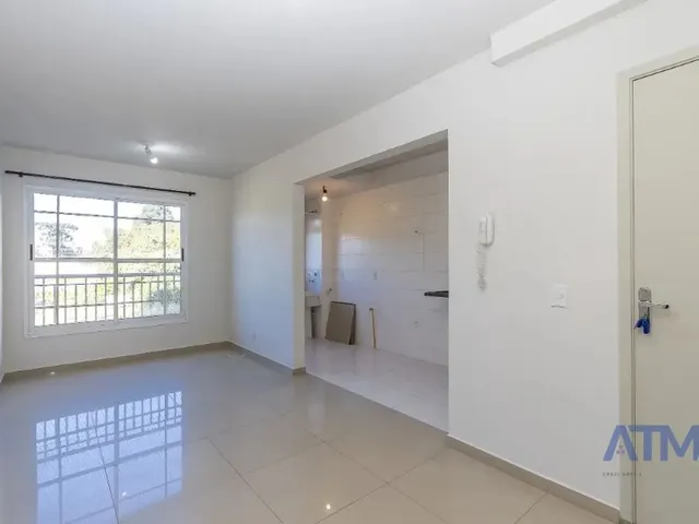 Apartamento 2 quartos e 1 banheiro, para alugar, no bairro Campo Comprido em Curitiba