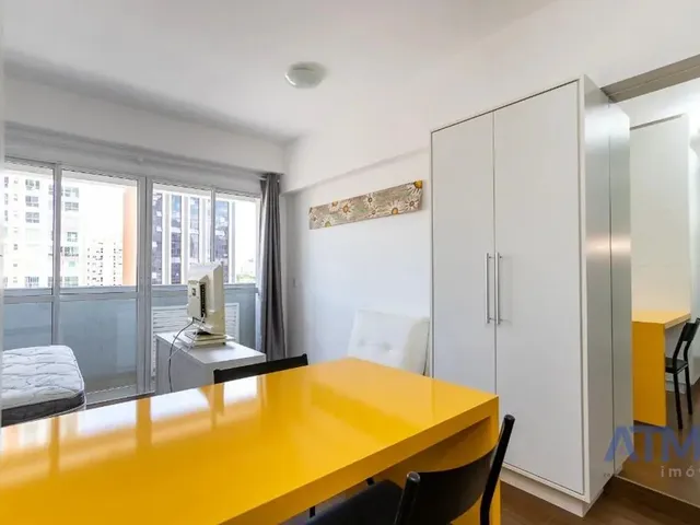 Apartamento 1 quarto e 1 banheiro, à venda ou para alugar, no bairro Centro em Curitiba
