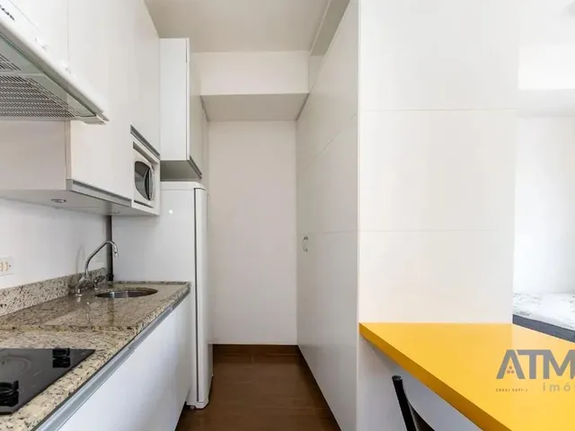 Apartamento 1 quarto e 1 banheiro, à venda ou para alugar, no bairro Centro em Curitiba