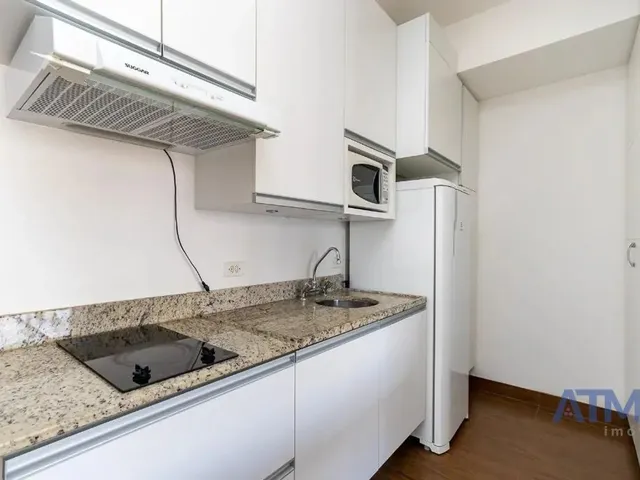 Apartamento 1 quarto e 1 banheiro, à venda ou para alugar, no bairro Centro em Curitiba