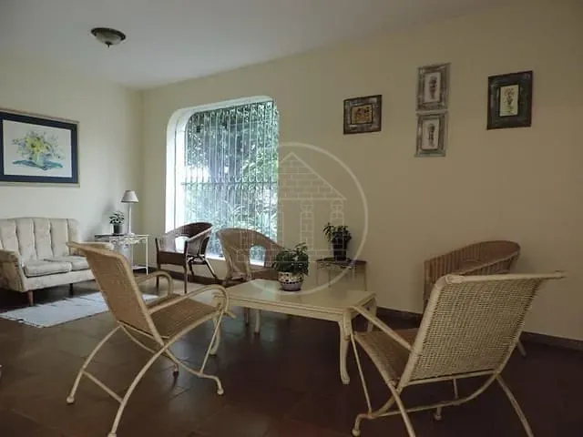 Apartamento com 130m² 2 quartos e 2 banheiros, à venda, no bairro Higienópolis em São Paulo