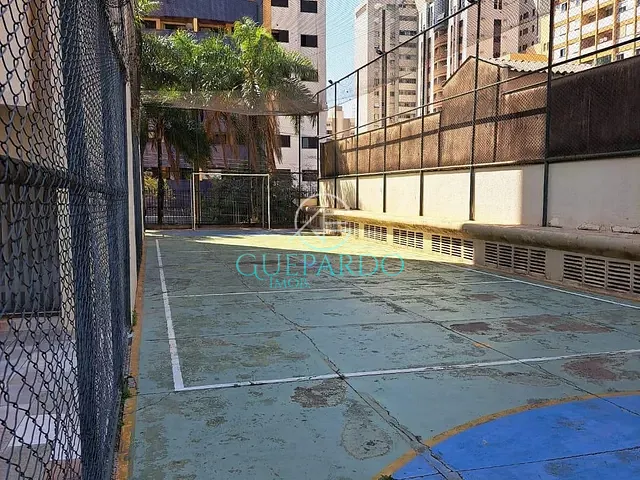 Apartamento com 175m² 3 quartos e 2 banheiros, à venda, no bairro Centro em Londrina