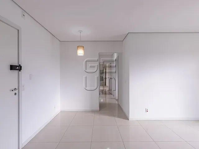 Apartamento com 131m² 3 quartos e 2 banheiros, à venda, no bairro Jardim Higienópolis em Londrina