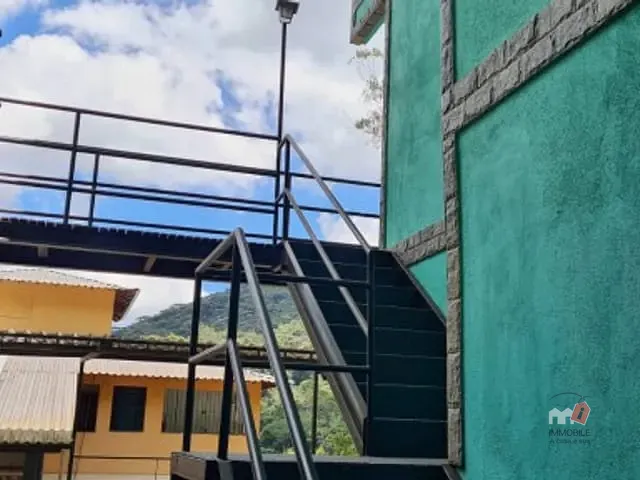 Apartamento à venda, no bairro Duarte Silveira em Petrópolis