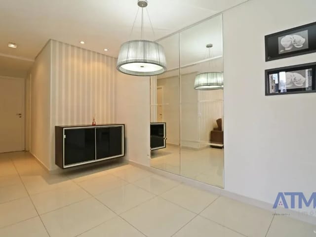 Apartamento 3 quartos e 2 banheiros, para alugar, no bairro Portão em Curitiba