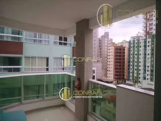 Apartamento 3 quartos e 4 banheiros, à venda, no bairro Meia Praia em Itapema