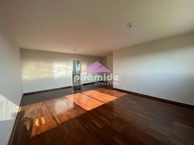 Apartamento com 122m² 3 quartos e 3 banheiros, à venda, no bairro Centro em São José dos Campos