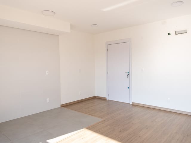 Apartamento com 74m² 3 quartos e 2 banheiros, para alugar, no bairro Areal em Pelotas