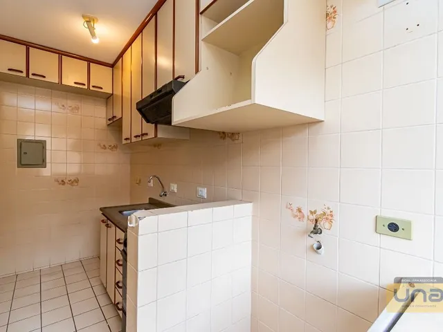 Apartamento 3 quartos e 2 banheiros, à venda, no bairro Champagnat em Curitiba
