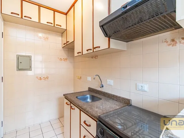 Apartamento 3 quartos e 2 banheiros, à venda, no bairro Champagnat em Curitiba