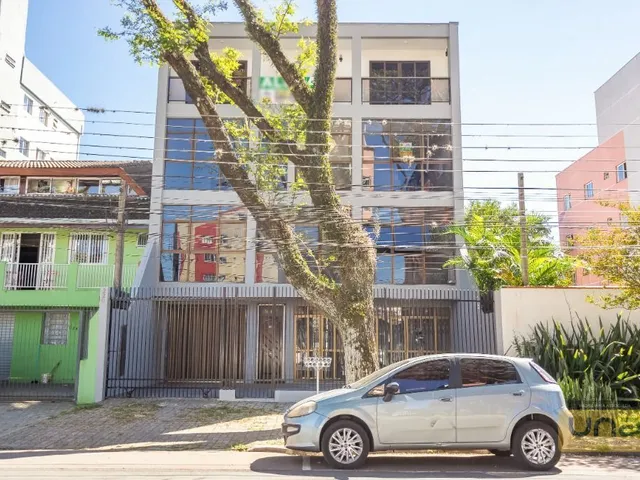 Apartamento 3 quartos e 1 banheiro, para alugar, no bairro Cristo Rei em Curitiba