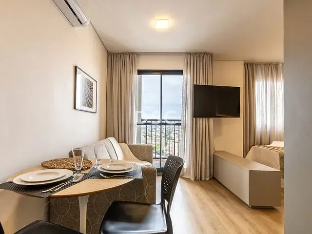 Apartamento 1 quarto e 1 banheiro, à venda, no bairro Centro em Curitiba