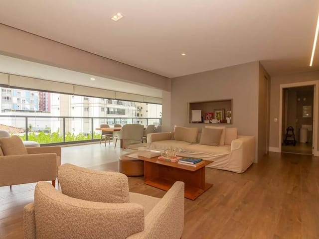 Apartamento com 165m² 3 quartos e 4 banheiros, à venda ou para alugar, no bairro Pinheiros em São Paulo