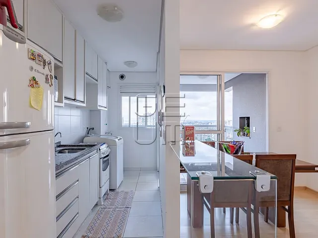 Apartamento 3 quartos e 2 banheiros, à venda, no bairro Centro em Londrina