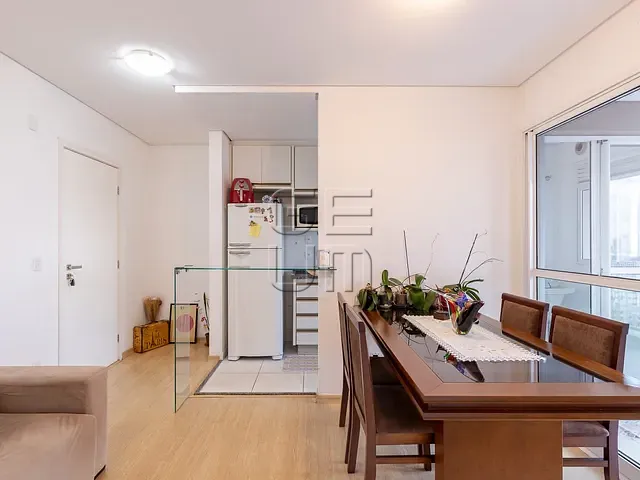Apartamento 3 quartos e 2 banheiros, à venda, no bairro Centro em Londrina