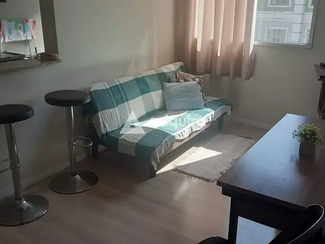 Apartamento 2 quartos e 1 banheiro, para alugar, no bairro Colônia Dona Luíza em Ponta Grossa