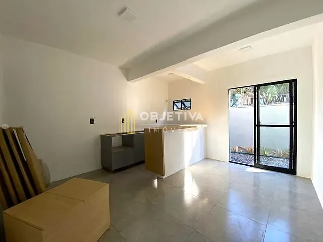Apartamento 2 quartos e 1 banheiro, para alugar, no bairro Rondônia em Novo Hamburgo