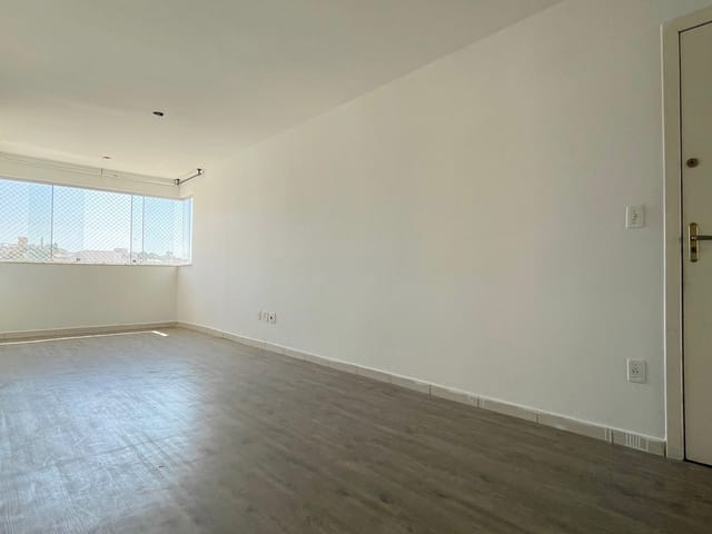 Foto do Apartamento - Apartamento com 02 quartos, armários planejados e duas vagas cobertas, Santa Amélia, Belo Horizonte, MG | Deltalar Imóveis