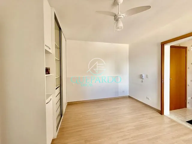 Apartamento com 40m² 1 quarto e 1 banheiro, à venda, no bairro Centro em Londrina