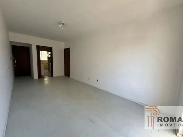 Apartamento 2 quartos e 1 banheiro, para alugar, no bairro Água Verde em Curitiba