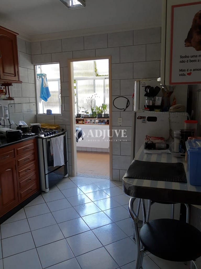 Apartamento à venda com 3 quartos, 109m² - Foto 3