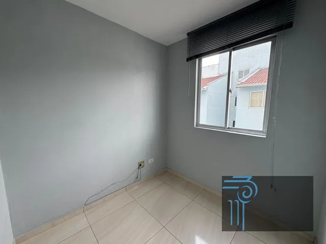 Apartamento 3 quartos e 1 banheiro, para alugar, no bairro Santa Quitéria em Curitiba