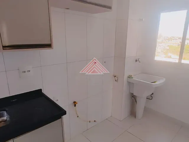 Apartamento com 76m² 3 quartos e 1 banheiro, para alugar, no bairro Vila Guarani em Mauá