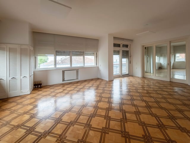 Apartamento com 440m² 3 quartos e 5 banheiros, à venda ou para alugar, no bairro Centro em Pelotas